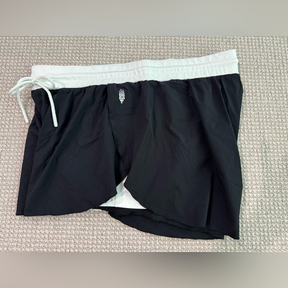 Free People Movement Day Dream 2-in-1 Shorts L - Picture 3 of 8